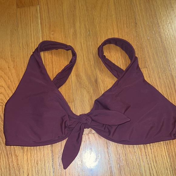 Hollister burgundy bikini - Picture 2 of 5